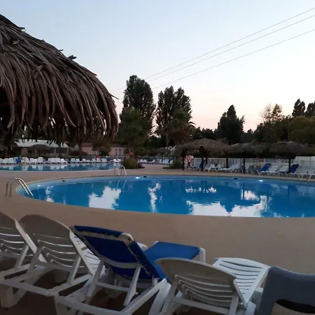 Est.85 Joli Mobil Au Calme Sur Emplacement Fleuri - Camping 4* Campingplads *