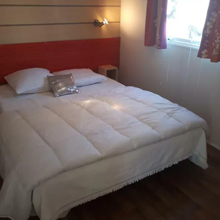 Est.85 Joli Mobil Au Calme Sur Emplacement Fleuri - Camping 4* Campingplads